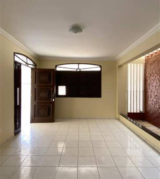 WhatsApp Image 2025-10-08 at 08.12.04 2.jpeg